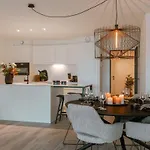 Apartment Casiola - Beautiful Overlooking The Marina With Parking Ostend