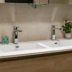 Casiola - Beautiful Overlooking The Marina With Parking Apartment *