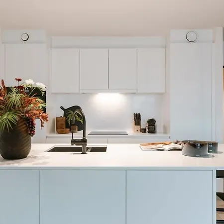 Casiola - Beautiful Overlooking The Marina With Parking Apartment Ostend