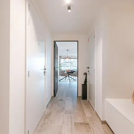 Casiola - Beautiful Overlooking The Marina With Parking Apartmán