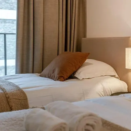 Casiola - Beautiful Overlooking The Marina With Parking Apartmán